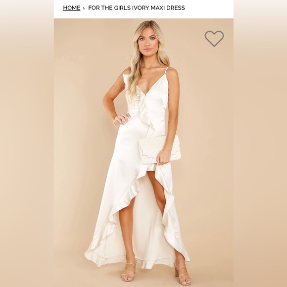 Red Dress Boutique Dresses & Skirts - New ivory maxi dress